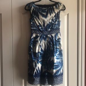 Great for vacation, events or even work!